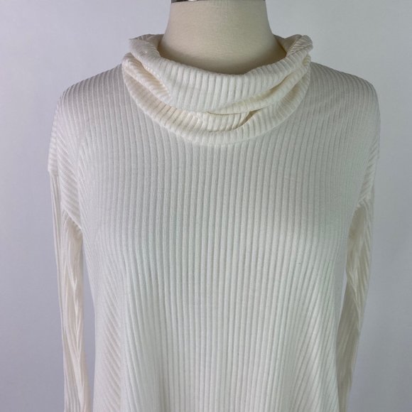 🛍️3/$20 Design Lab Long Sleeve Ribbed Top - Picture 2 of 8